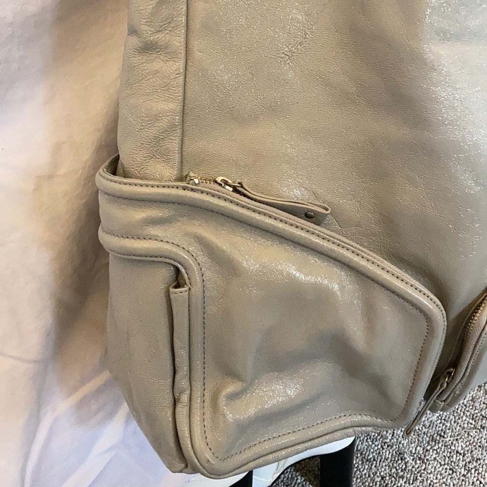 Grey Patent Leather bag - Picture 3 of 10